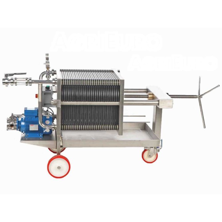 Enotecnica Pillan FC43 viinisuodatin, 30 levyä, 40 × 40 cm, 1,22 HP