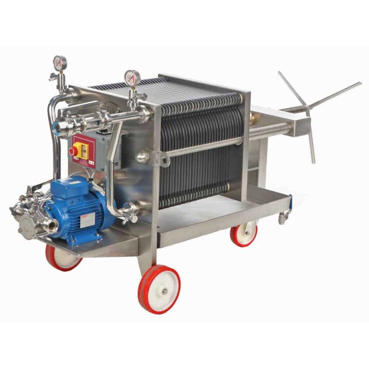 Enotecnica Pillan FC43 viinisuodatin, 30 levyä, 40 × 40 cm, 1,22 HP
