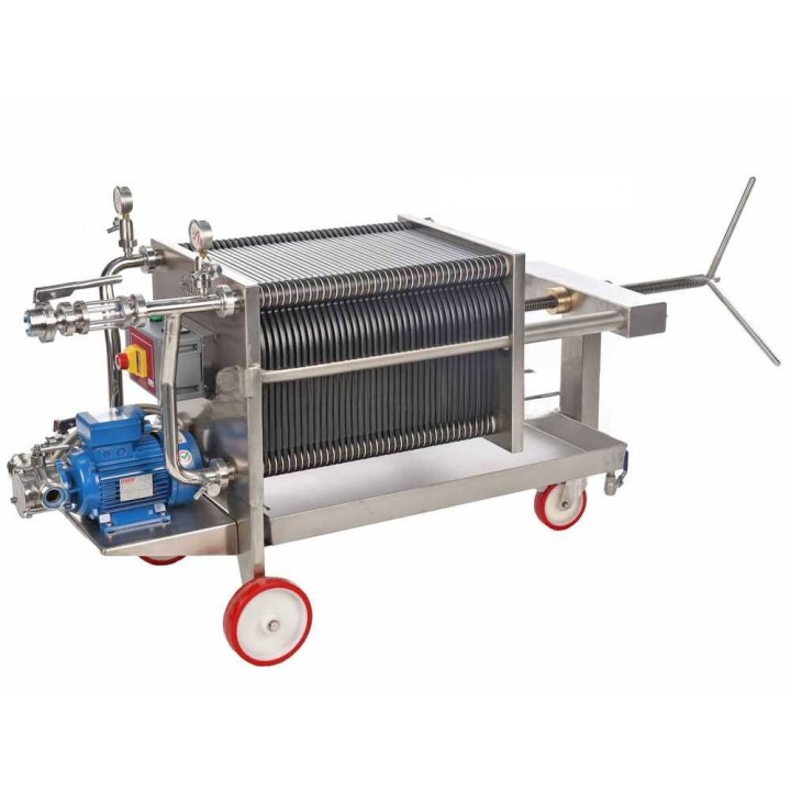 Enotecnica Pillan FC44 viinisuodatin, 40 kartonkia 40 × 40 cm, 1,2 HP, 230 V