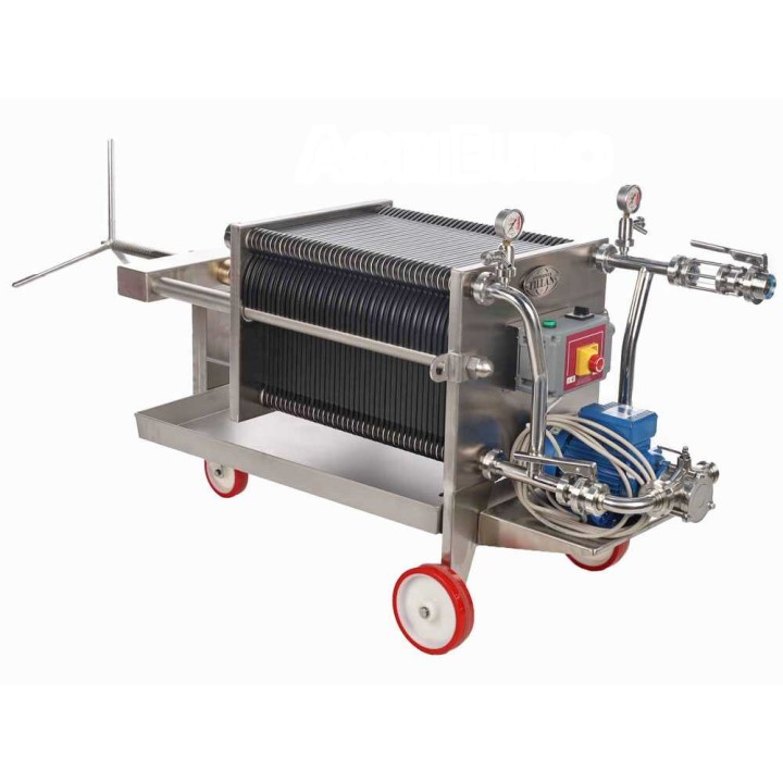 Enotecnica Pillan FC44 viinisuodatin, 40 kartonkia 40 × 40 cm, 1,2 HP, 230 V