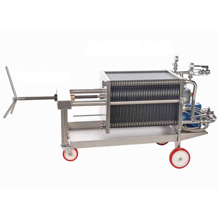 Enotecnica Pillan FC44 viinisuodatin, 40 kartonkia 40 × 40 cm, 1,2 HP, 230 V
