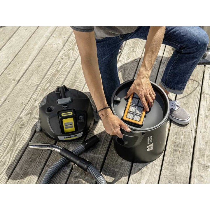 Karcher AD 2 Battery tuhkaimuri, 18 V, 14 l, akku ja laturi