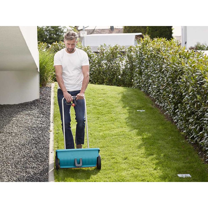 Gardena 432-20 työnnettävä levitin, 12,5 l, työleveys 45 cm