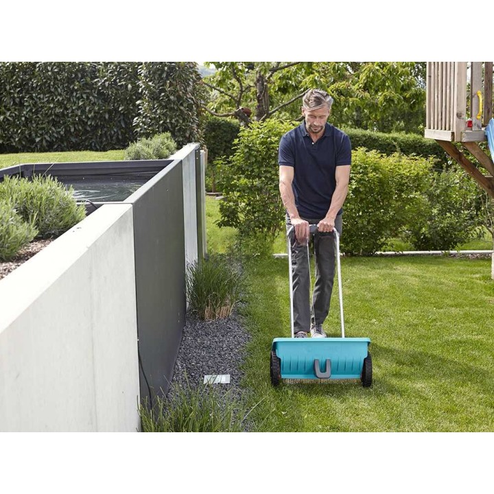 Gardena 432-20 työnnettävä levitin, 12,5 l, työleveys 45 cm