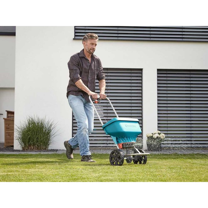 Gardena 436-20 XL työnnettävä lannoitteenlevitin, 18 l, 1,5–6 m