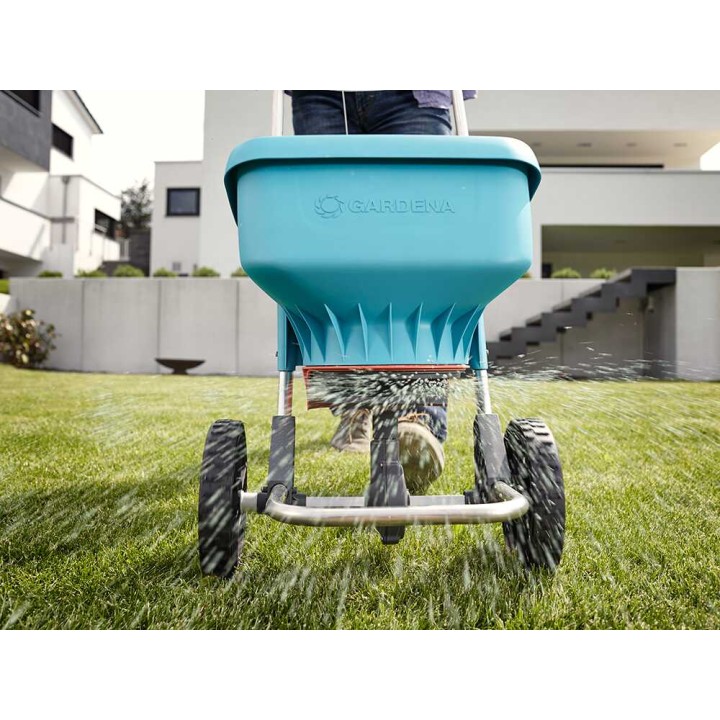 Gardena 436-20 XL työnnettävä lannoitteenlevitin, 18 l, 1,5–6 m