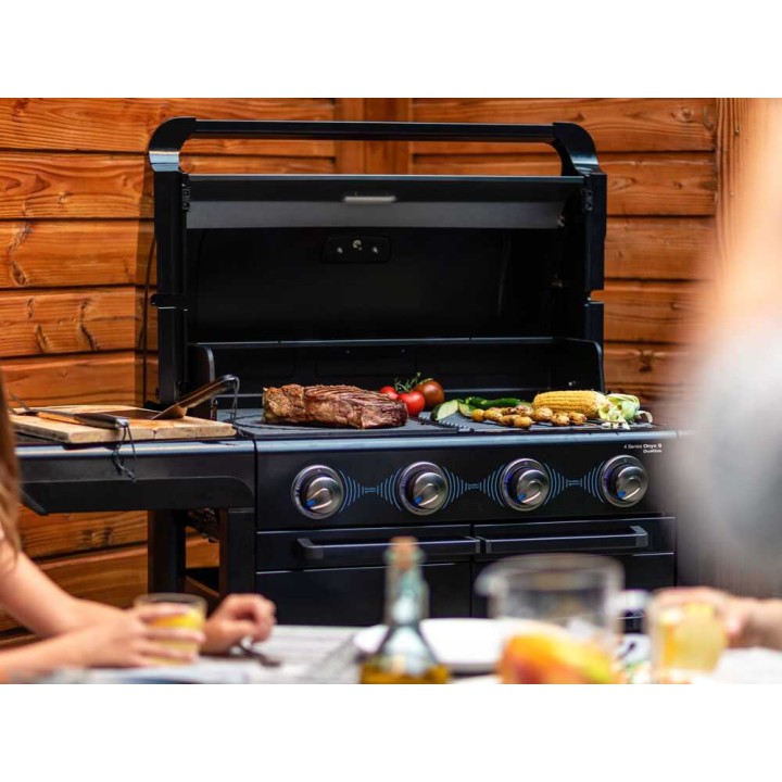 Campingaz 4 Series Onyx S Dualgas kaasugrilli, 4 poltinta, 13,6 kW, nestekaasu tai maakaasu