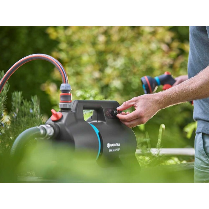 Gardena 3000 Silent 18V P4A akkukäyttöinen itseimevä pumppu, 3 000 l/h, 18 V