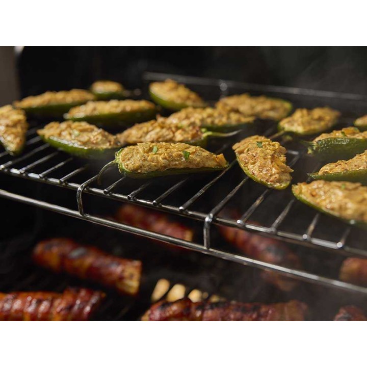 Weber Smoque pellettigrilli ja savustin, Wi-Fi, 56 × 45 cm