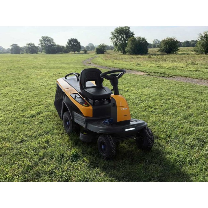 Stiga SWIFT 372e -akkurideri, 72 cm, 48 V, 170 l keruusäiliö