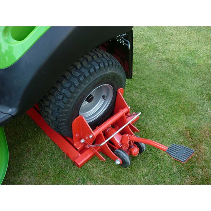Hydraulinen nostin puutarhatraktoreille, 300 kg, 45° nostokulma