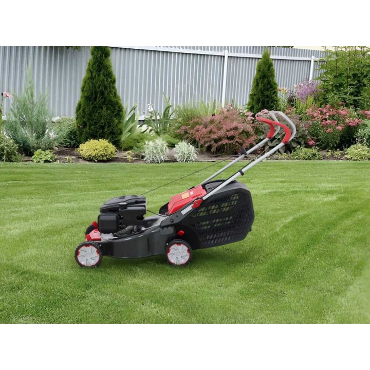 Efco LR 44 PK Comfort bensiinikäyttöinen ruohonleikkuri, 123 cm³, 41 cm