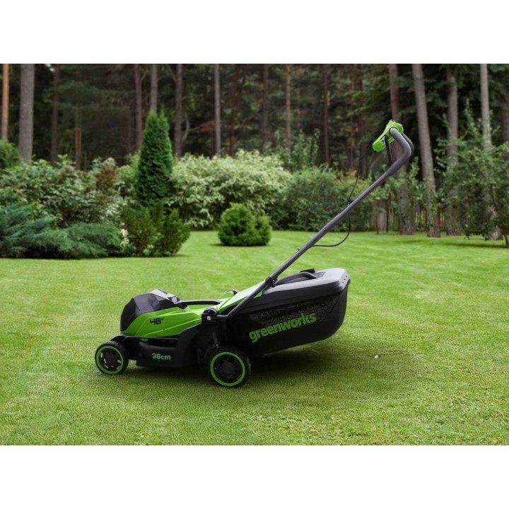 Greenworks LM360D akkuruohonleikkuri, 36 cm, 48 V, 4 Ah, 400 m²