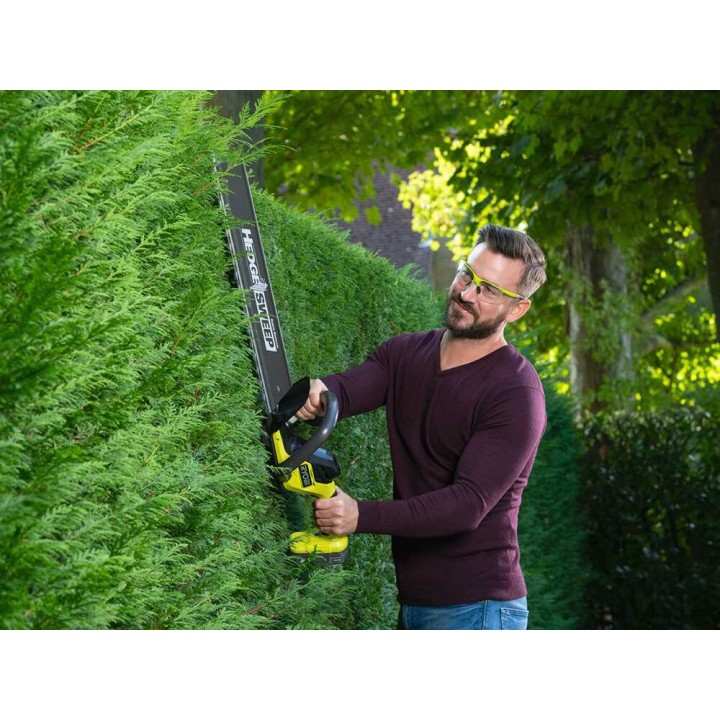 Ryobi RY18HT55A-120 akkukäyttöinen pensasleikkuri, 55 cm, 18 V, 2 Ah
