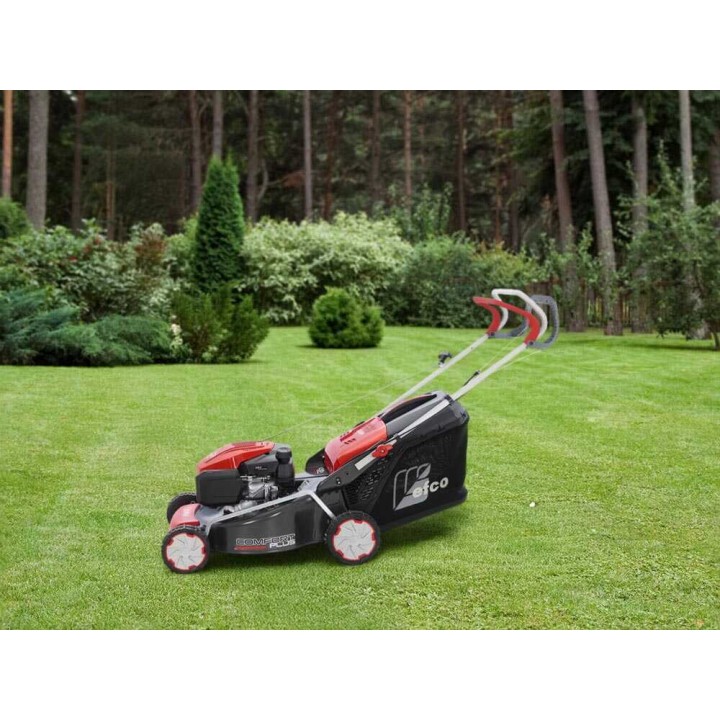 Efco LR 48 TK Comfort Plus itsevetävä ruohonleikkuri, 139 cm³, 46 cm, 70 l