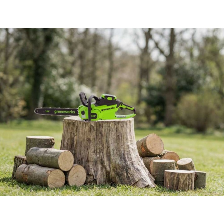 Greenworks CS40O6 akkumoottorisaha polttopuille, 60 V, 4 Ah, 40 cm