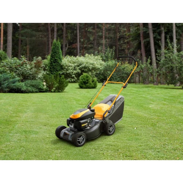 Stiga Collector 48 S H vetävä bensiinikäyttöinen ruohonleikkuri, 46 cm, Honda GCVx 145