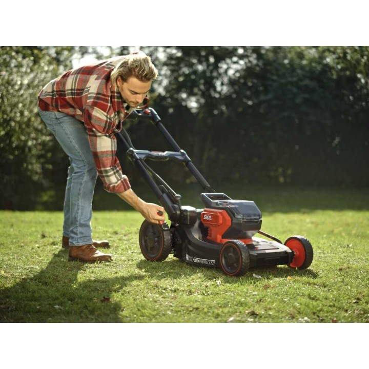 SKIL 0151 BA akkuruohonleikkuri, 46 cm, 40 V, 2 × 4 Ah, 50 l
