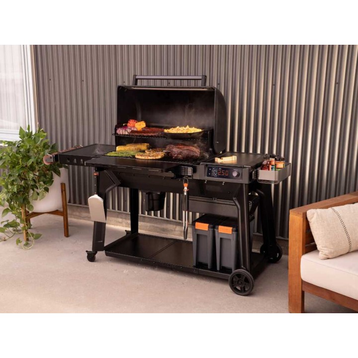 Traeger Woodridge Pro pellettigrilli, Wi-Fi-ohjaus, 6 320 cm²