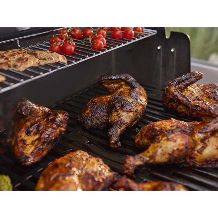 Weber Spirit EPX-435R kaasugrilli, 4 poltinta, 13,78 kW, Wi-Fi-lämpömittari
