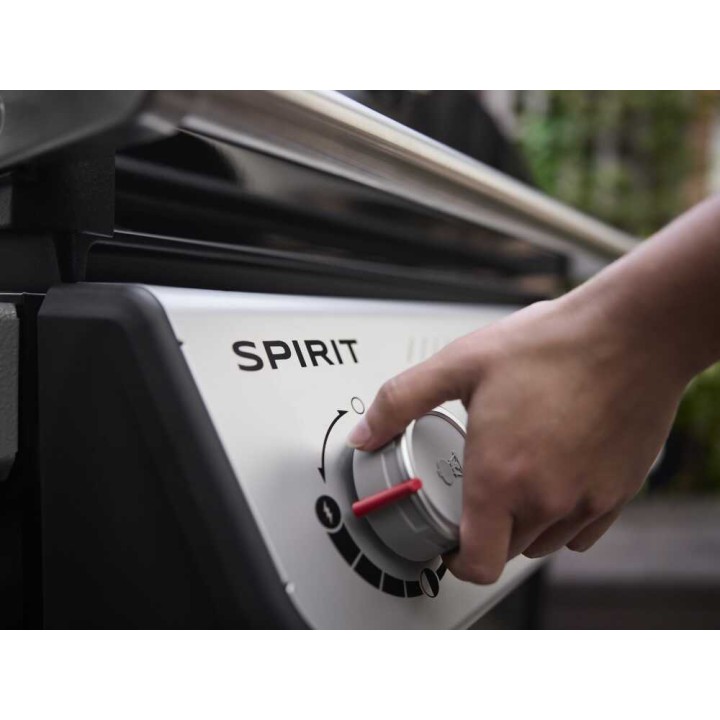 Weber Spirit EX-325 kaasugrilli, 3 poltinta, 9 kW, 2 340 cm²