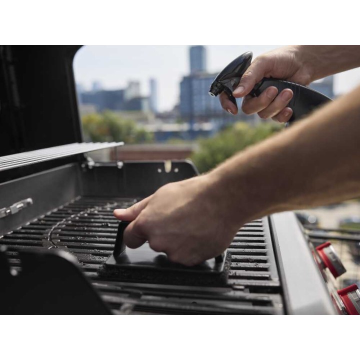 Weber Spirit EX-325 kaasugrilli, 3 poltinta, 9 kW, 2 340 cm²