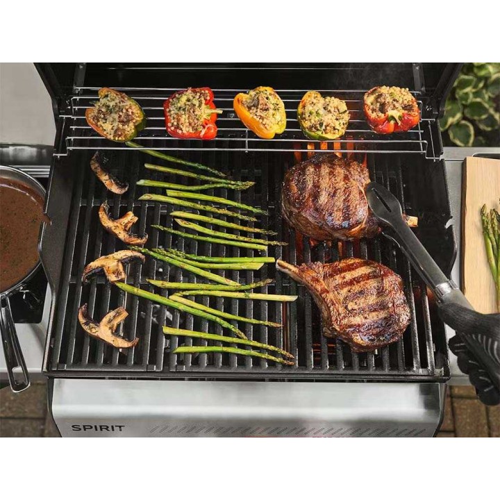 Weber Spirit EPX-435 kaasugrilli, 4 poltinta, 10,3 kW, sivukeitin