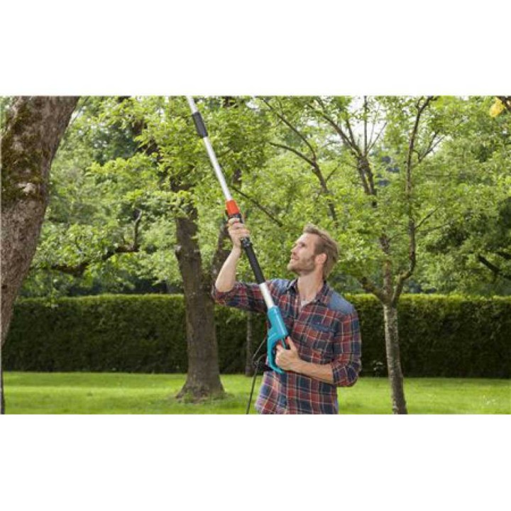 Gardena TCS 720/20 sähköoksasahain teleskooppivarrella, 720 W, 20 cm