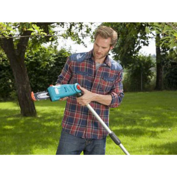 Gardena TCS 720/20 sähköoksasahain teleskooppivarrella, 720 W, 20 cm