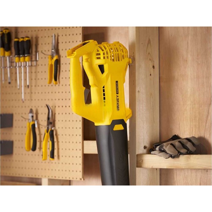 Stanley Fatmax SFMCBL714M1-QW akkulehtipuhallin, 18 V, 4 Ah, 145 km/h