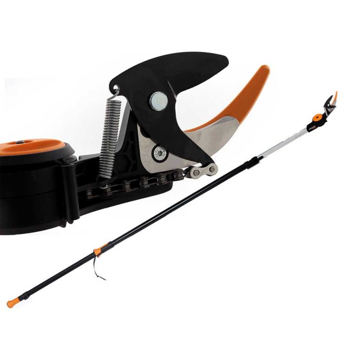Fiskars UPX86 teleskooppiset oksasakset, 240–400 cm, Ø 32 mm