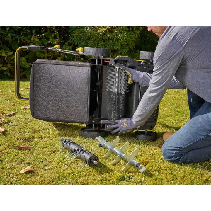 Stanley Fatmax SCOEP3801M2-QW akkukäyttöinen nurmikon ilmaaja, 38 cm, 2 × 18 V 4 Ah