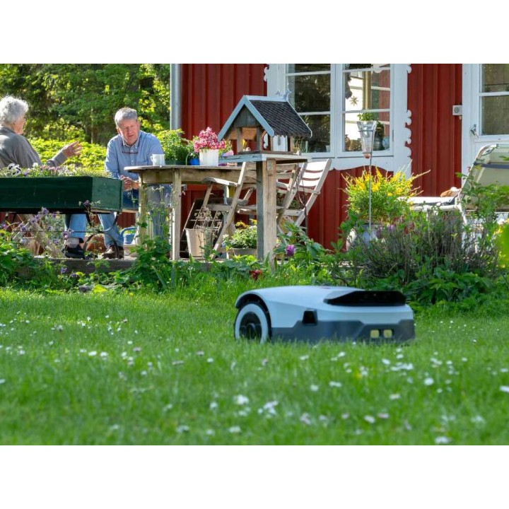 Anthbot Genie 800 robottiruohonleikkuri ilman rajakaapelia, 1 500 m², 18 V