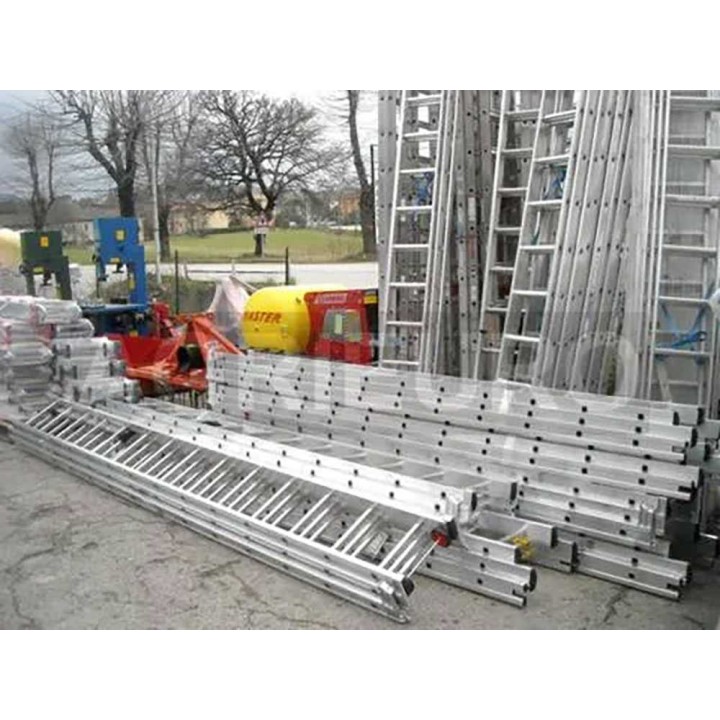Svelt Euro E3 SCE30050 alumiininen teleskooppitikas, 3 × 16 askelmaa, 11,90 m