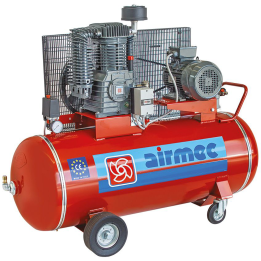 Airmec CR 305 hihnavetoinen kompressori 270 l 5 5 HP 400 V