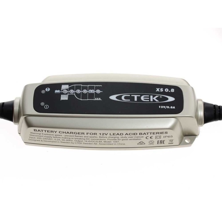 CTEK XS 0.8 automaattinen 12 V akkulaturi ja ylläpitolaturi, 0,8 A