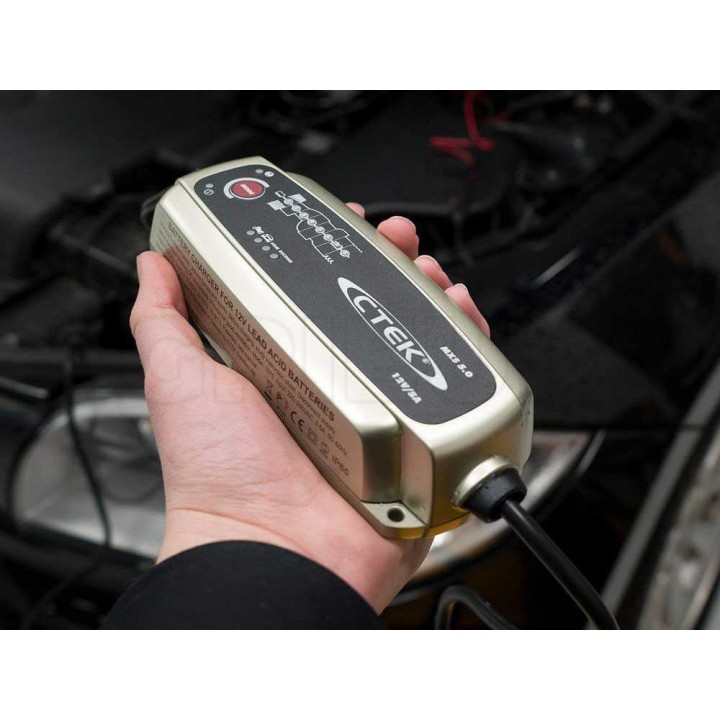 CTEK MXS 5.0 12 V akkulaturi ja ylläpitolaturi, 5 A, 8 vaihetta