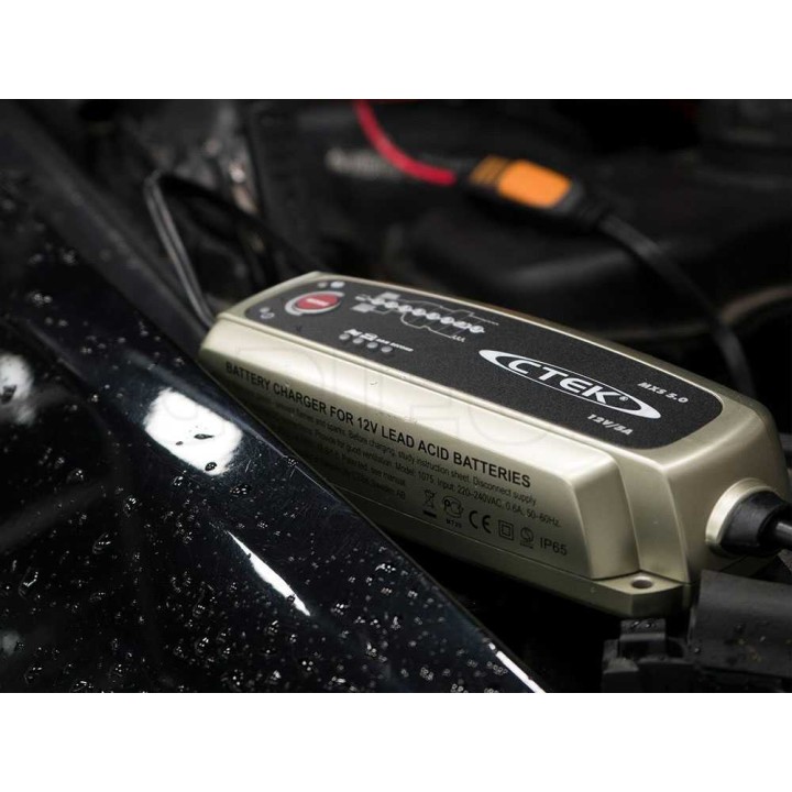 CTEK MXS 5.0 12 V akkulaturi ja ylläpitolaturi, 5 A, 8 vaihetta