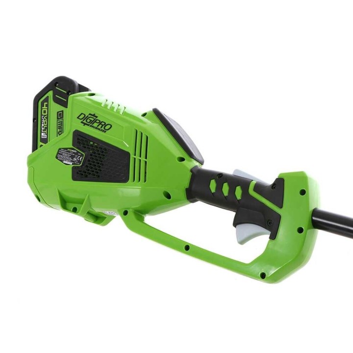 Greenworks GD40BC akkuraivaussaha, 40 V, 4 Ah, siimapää ja nelihampainen terä
