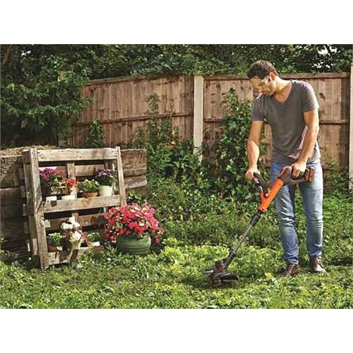 Black & Decker STC1840EPC-QW akkuruohotrimmeri, 18 V, 4 Ah, 30 cm