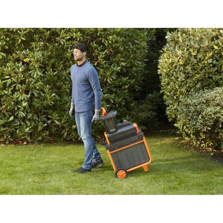 Black & Decker BEGAS5800-QS sähköinen oksasilppuri, 2 800 W, tela ja keräysastia