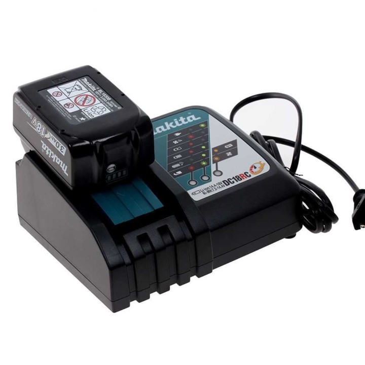 Makita laturi ja akku 18 V 3 Ah
