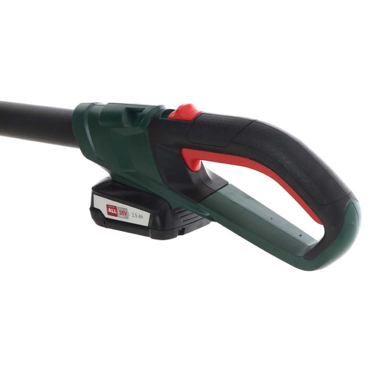 Bosch UniversalChainPole 18 akkukäyttöinen oksasaha, 18 V, 20 cm, teleskooppivarsi