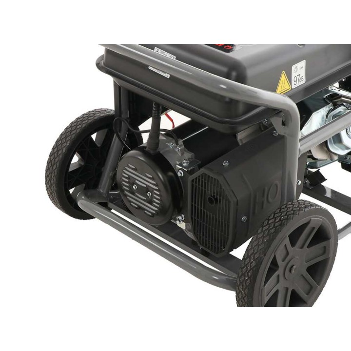 Pramac WX 6250 ES kolmivaihegeneraattori, 6,1 kW, AVR, sähkökäynnistys