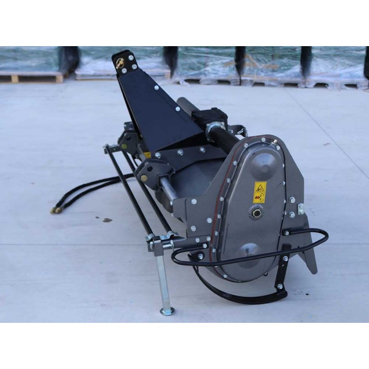 Blackstone BHTL-150 traktorijyrsin, hydraulinen sivusiirto, 150 cm
