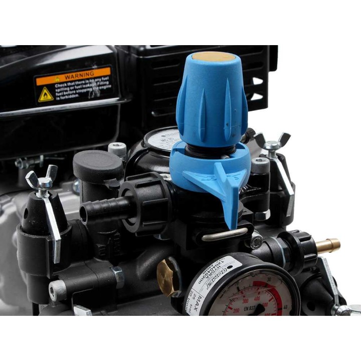 Comet MTP MC 25 -ruiskutuspumppu kärryllä, Loncin 148F-2, 2,2 HP