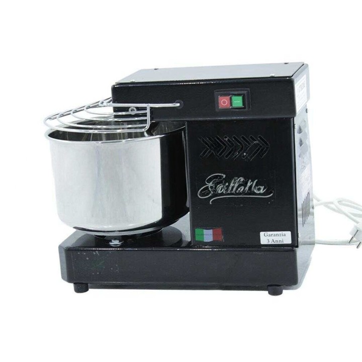 Famag Grilletta IM 5/230 spiraalitaikinakone, 5 kg, 370 W, 230 V, musta