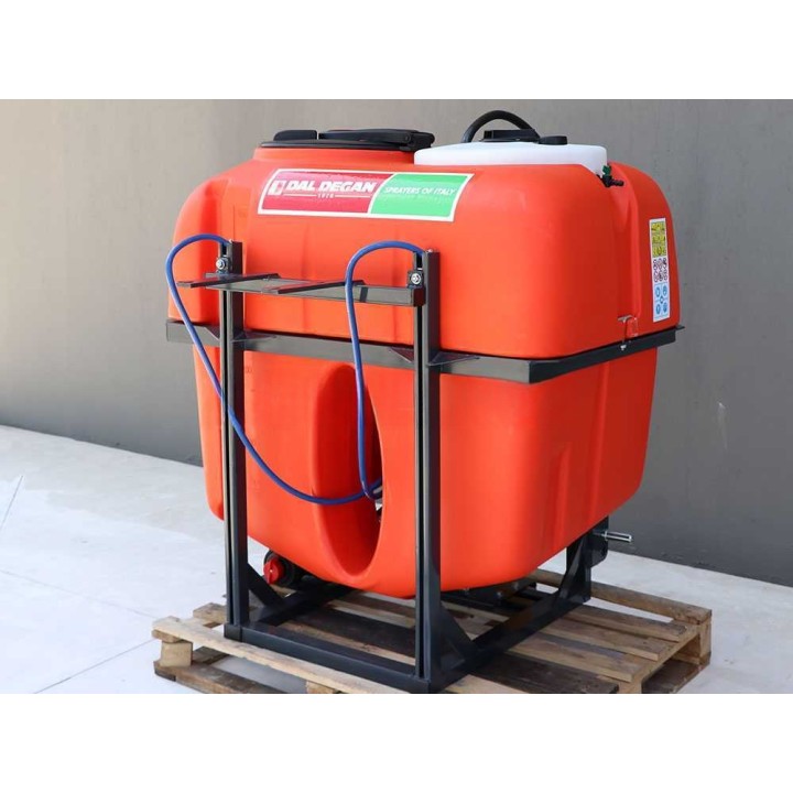 Dal Degan ILEO 400 traktorikäyttöinen ruiskutuslaite, YP70-pumppu, 400 l, 70 l/min