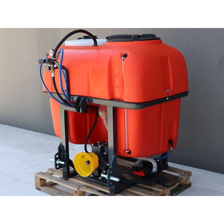 Dal Degan ILEO 400 traktorikäyttöinen ruiskutuslaite, YP70-pumppu, 400 l, 70 l/min