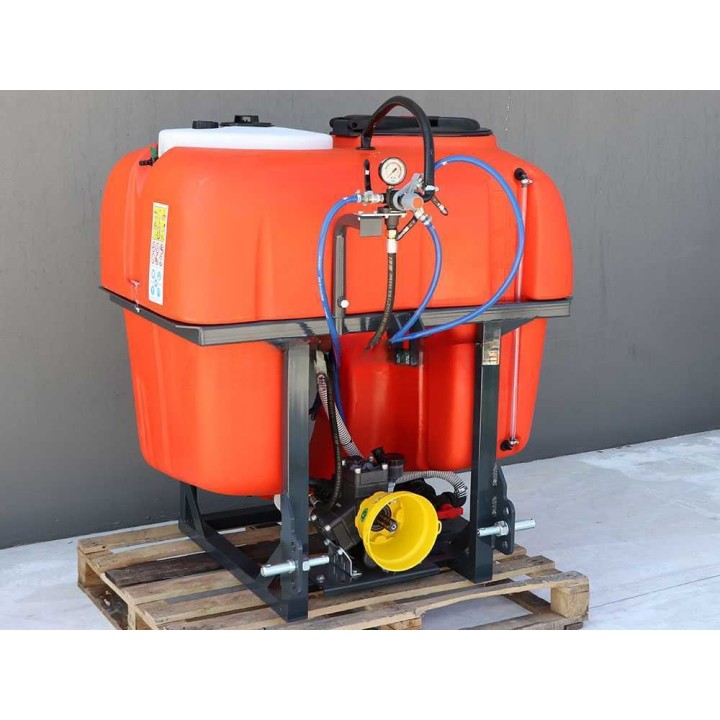 Dal Degan ILEO 400 traktorikäyttöinen ruiskutuslaite, YP70-pumppu, 400 l, 70 l/min